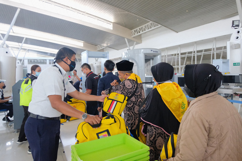 Jamaah Umrah Berangkat